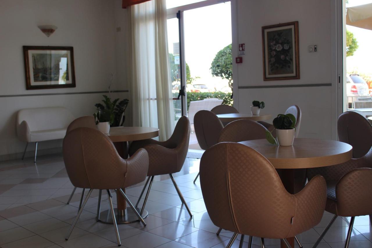 Hotel Rosati Rimini Luaran gambar