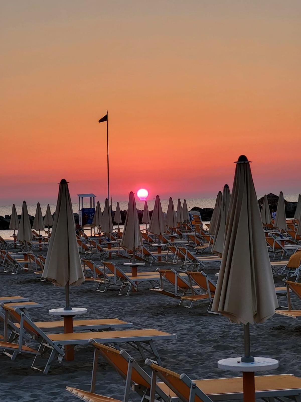 Hotel Rosati Rimini Luaran gambar