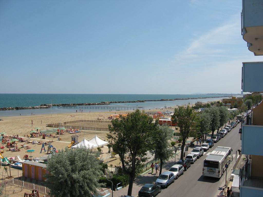 Hotel Rosati Rimini Luaran gambar